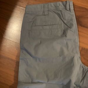 Columbia mens shorts. Charcoal gray. Size 40. NWT